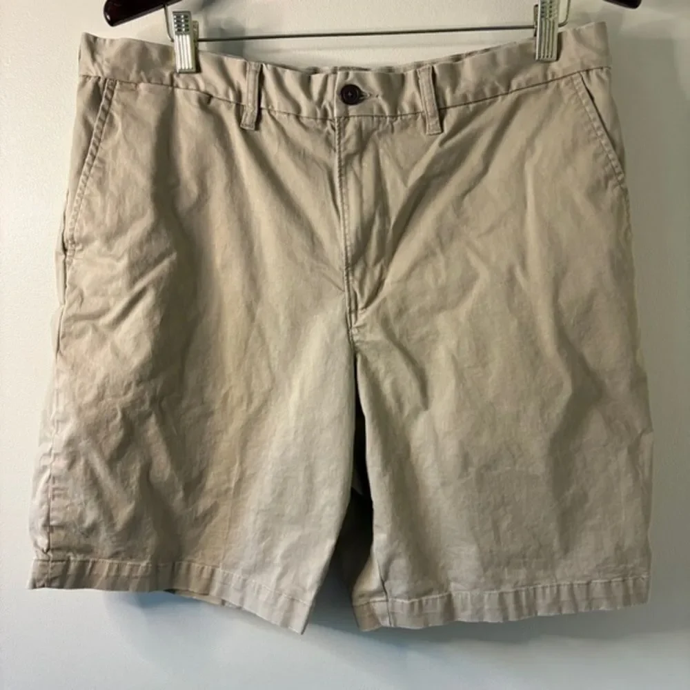 Lands' End 37 Tan Khaki Flat Front Shorts Preppy Sporty Casual Outdoors Classic